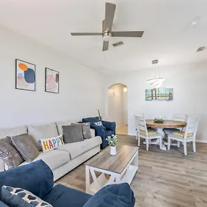  Holiday home Cozy Stylish Townhome United States
